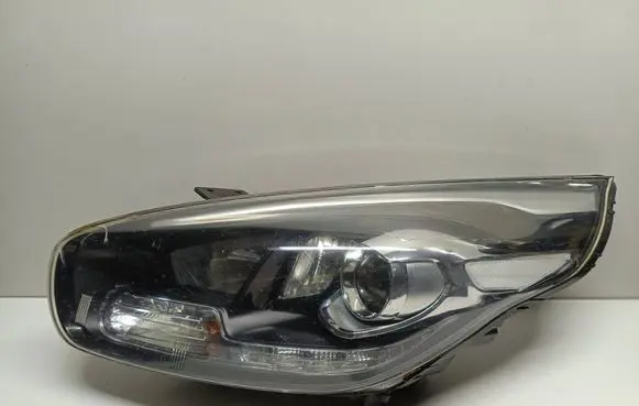 KIA Carens III Headlight/headlamp 