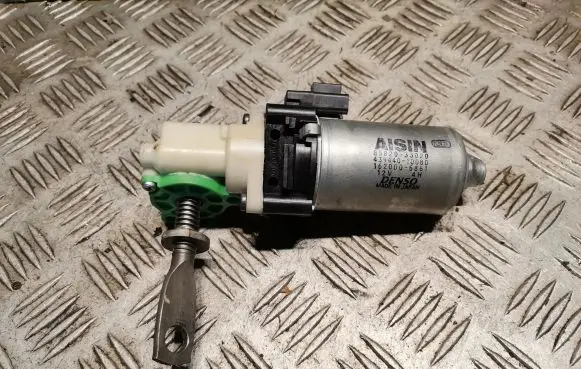 Lexus IS 220D-250-350 Seat adjustment motor 8582033020