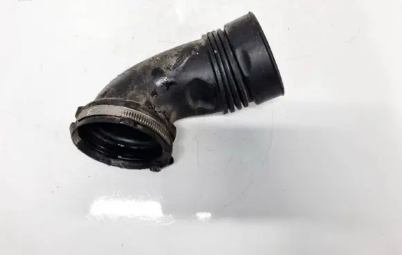 Air intake hose/pipe