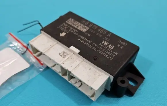Volkswagen Caddy Central body control module 1K8919465A IMPRK1363152