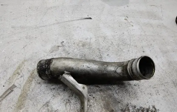 Chevrolet Captiva Intercooler hose/pipe 95909219