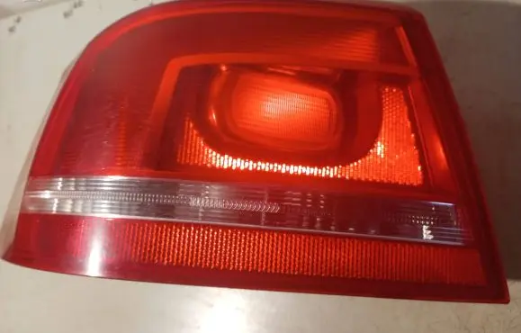Volkswagen PASSAT B7 Rear/tail lights 3AE945095F 90010061
