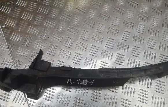 Opel Insignia A Front bumper mounting bracket 13250570