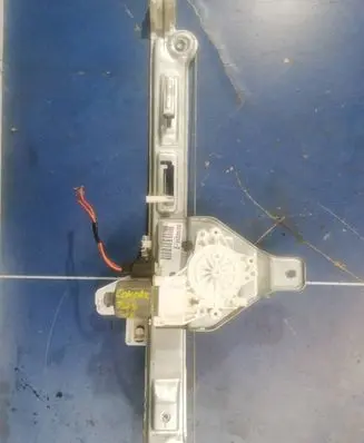 Jeep Compass Rear window lifting mechanism without motor 05074822AAD