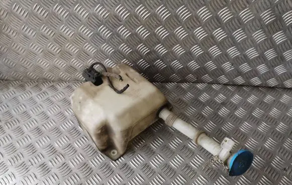 Honda Accord Windshield washer fluid reservoir/tank 