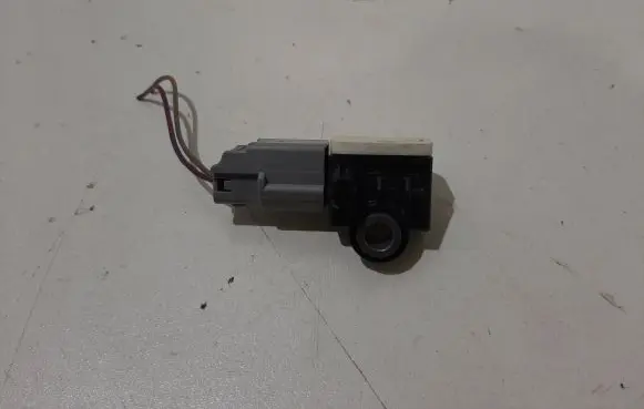 Volvo XC60 Airbag deployment crash/impact sensor 31334336