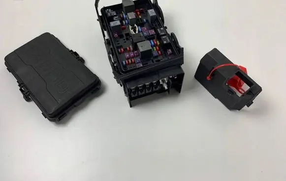 Opel Insignia B Fuse box set 39116629