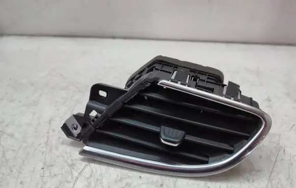 Opel Mokka X Dashboard side air vent grill/cover trim 42570818