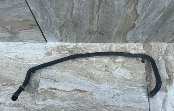 Volvo C40 Engine coolant pipe/hose 32138730