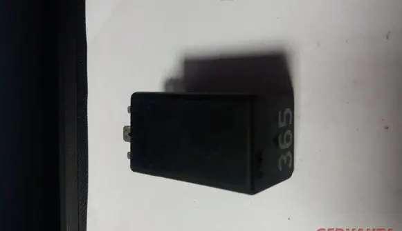 Audi A6 S6 C5 4B Other relay 8D0959257