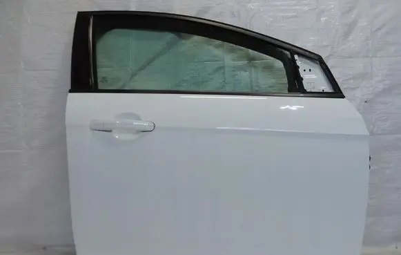 Ford Focus Front door 7H7J79