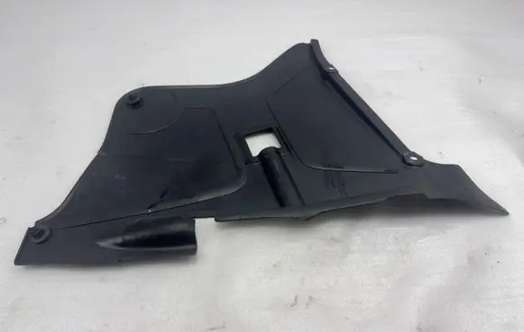 Mercedes-Benz S W222 Wiper trim A2226800207
