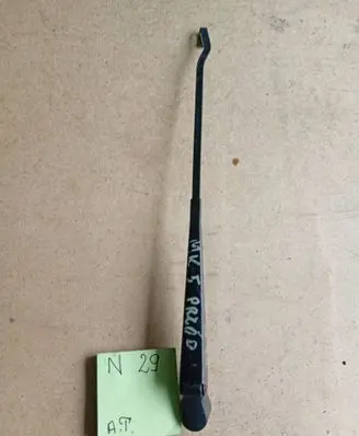 Volkswagen Golf V Front wiper blade arm 5474586