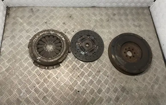 Toyota Land Cruiser (HDJ90) Clutch set kit