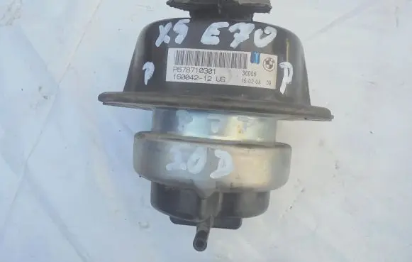 BMW X5 E70 Engine mount bracket 6787103