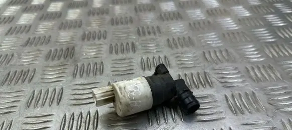 Volvo S60 Windscreen/windshield washer pump AV6117K624AA