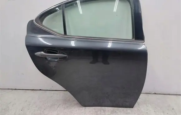 Lexus IS IV XE40 Rear door