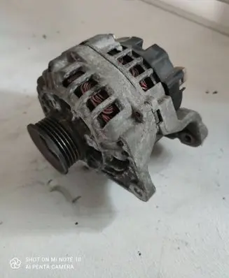 Volkswagen PASSAT B5.5 Generator/alternator 06B903016D 303007372