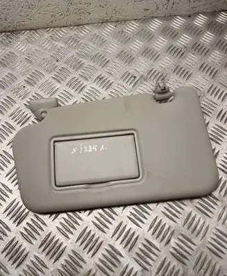 Nissan Juke I F15 Sun visor