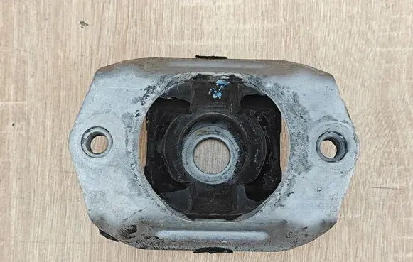 Volkswagen Amarok II Engine mount vacuum valve PODSILN612