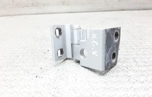 BMW X5 E53 Rear door upper hinge 415282651639
