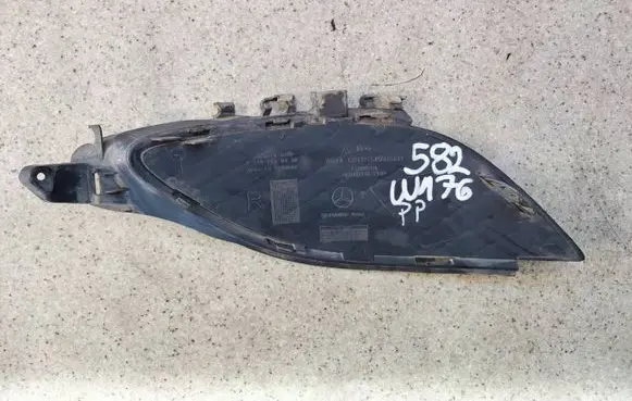 Mercedes-Benz A W176 Front bumper lower grill A176885042243 A1768850422