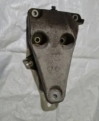 BMW X3 F25 Engine mounting bracket 22116784823