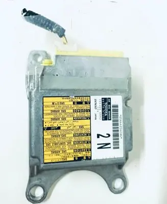 Toyota Prius+ (ZVW40) Airbag control unit/module 8917047220 1503006442