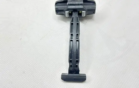 Tesla Model Y Juniper Rear door check strap stopper 150068400B