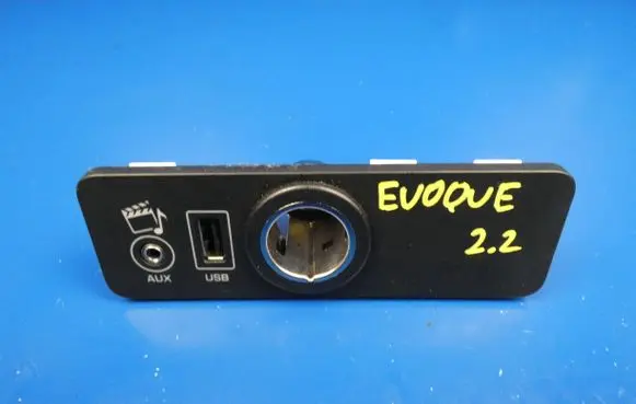 Land Rover Evoque I AUX in-socket connector 28373818