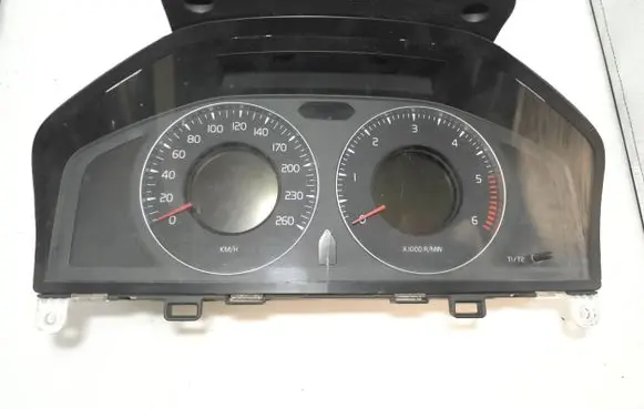 Volvo S60 Speedometer (instrument cluster) 31270899AA 36002598 69399270U
