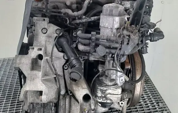 Volkswagen PASSAT B5.5 Engine AVB