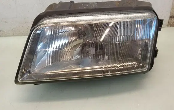 Audi A4 S4 B5 8D Headlight/headlamp