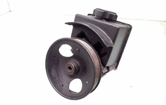 Volvo S70 V70 V70 XC Power steering pump 9139565