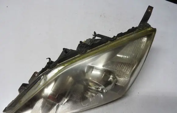 Honda FR-V Headlights/headlamps set NH684P