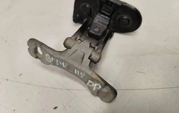 BMW 1 E81 E87 Tailgate/trunk/boot hinge 7060626