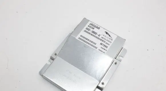 Jaguar XK - XKR Suspension control unit/module 6W8318B008AE