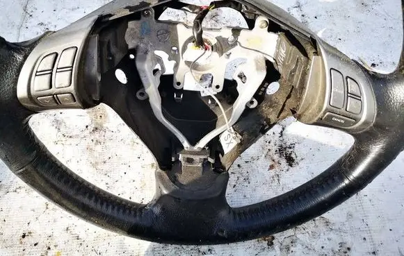Subaru Forester SH Steering wheel buttons/switches 