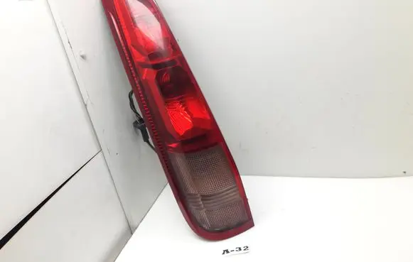 Nissan X-Trail T30 Rear/tail lights