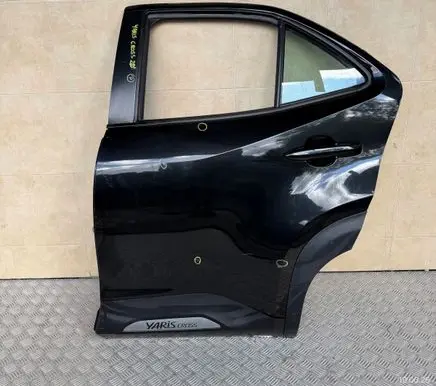 Toyota Yaris Cross Rear door