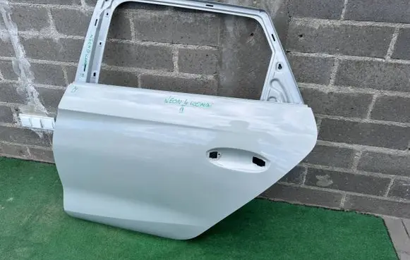 Seat Leon IV Rear door 