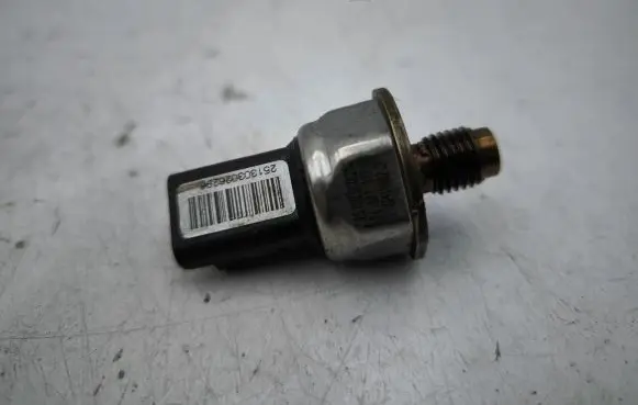 Fuel pressure sensor