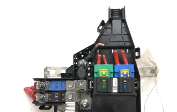 Dacia Duster II Positive cable (battery) 