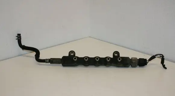 Toyota Avensis T250 Fuel main line pipe 8945871010 0300