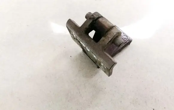 Audi 100 S4 C4 Rear door lower hinge 4A0833401