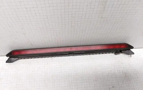 Volkswagen PASSAT B5.5 Third/center stoplight 1J6945097D