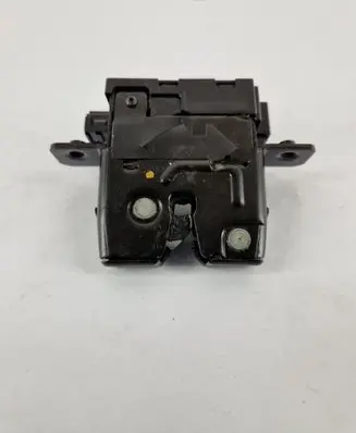 Nissan Qashqai Tailgate/trunk/boot lock/catch/latch 24415795