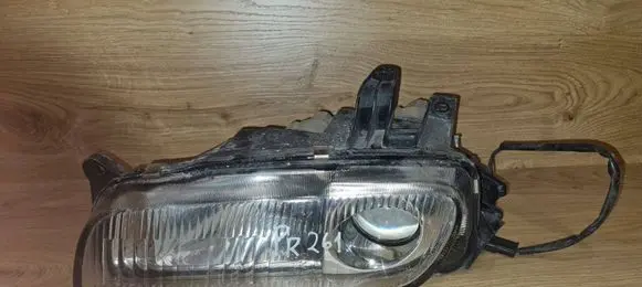 Mazda 323 F Headlight/headlamp