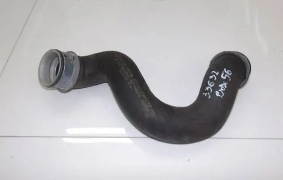 Mercedes-Benz C W204 Engine coolant pipe/hose A2045013482