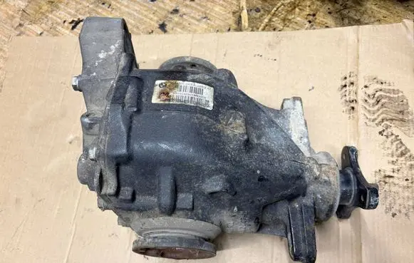 BMW 1 E81 E87 Rear differential 7524305 8905042901850003 EAL22S247
